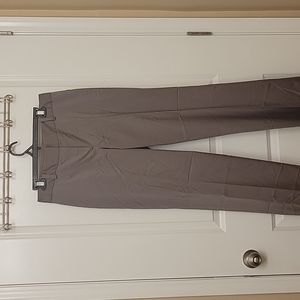 Ann Taylor Curvy gray slacks size 8